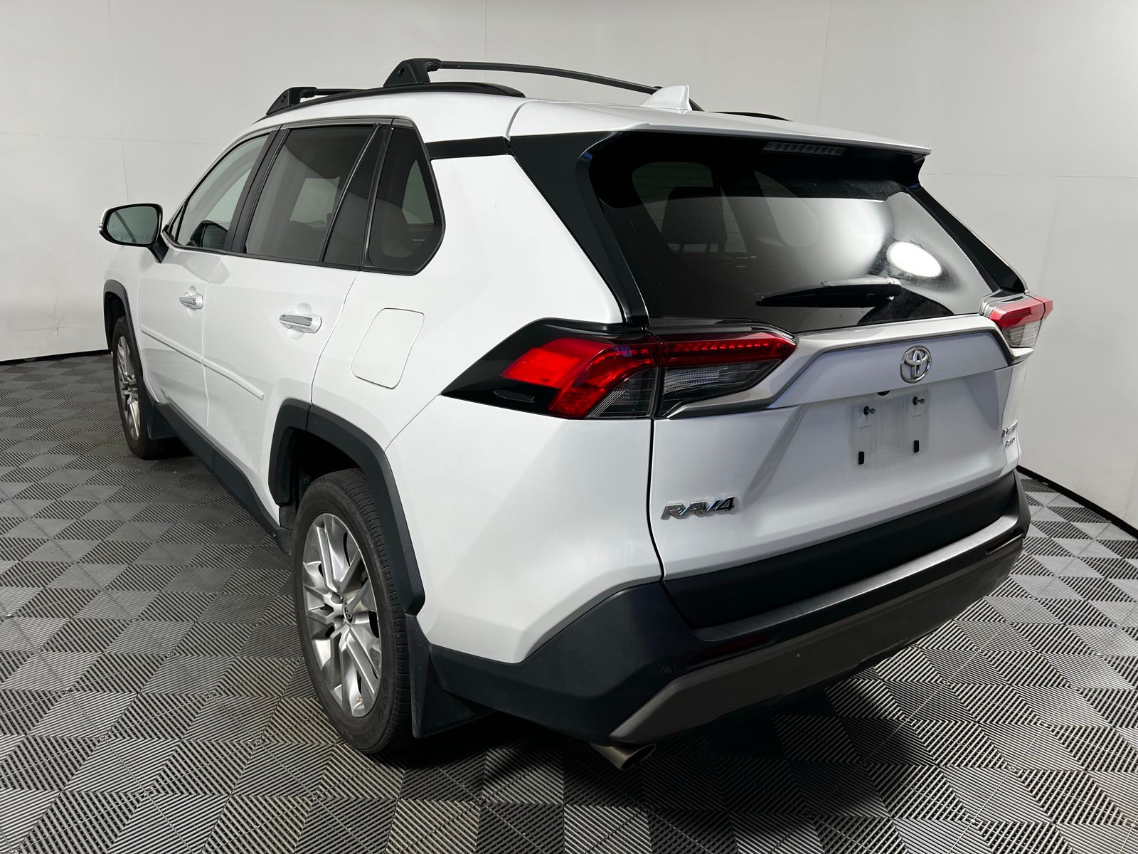 Thumbnail: 2023 Toyota RAV4 - 7
