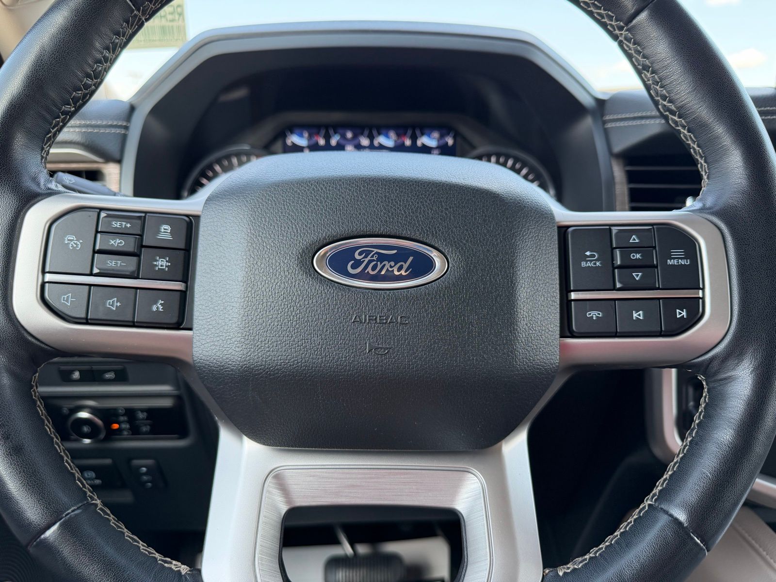 2024 Ford Expedition image 21