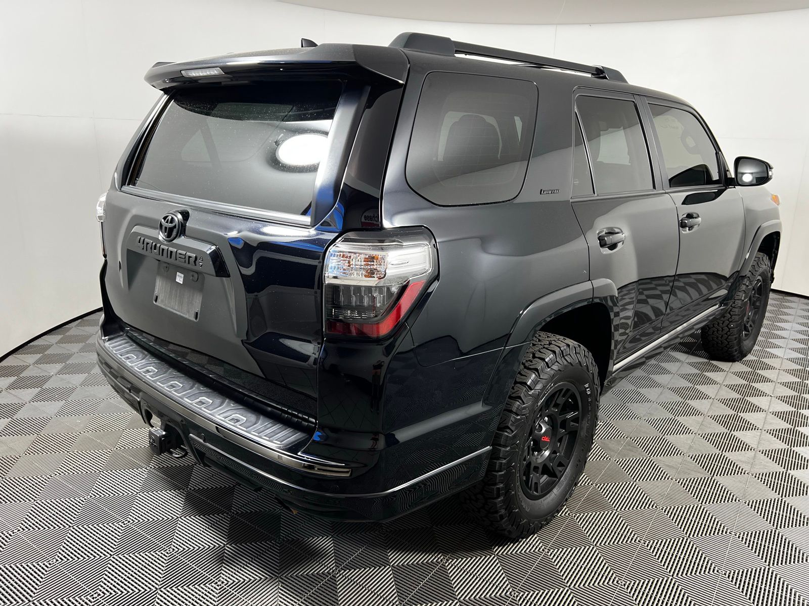 Thumbnail: 2020 Toyota 4Runner - 5