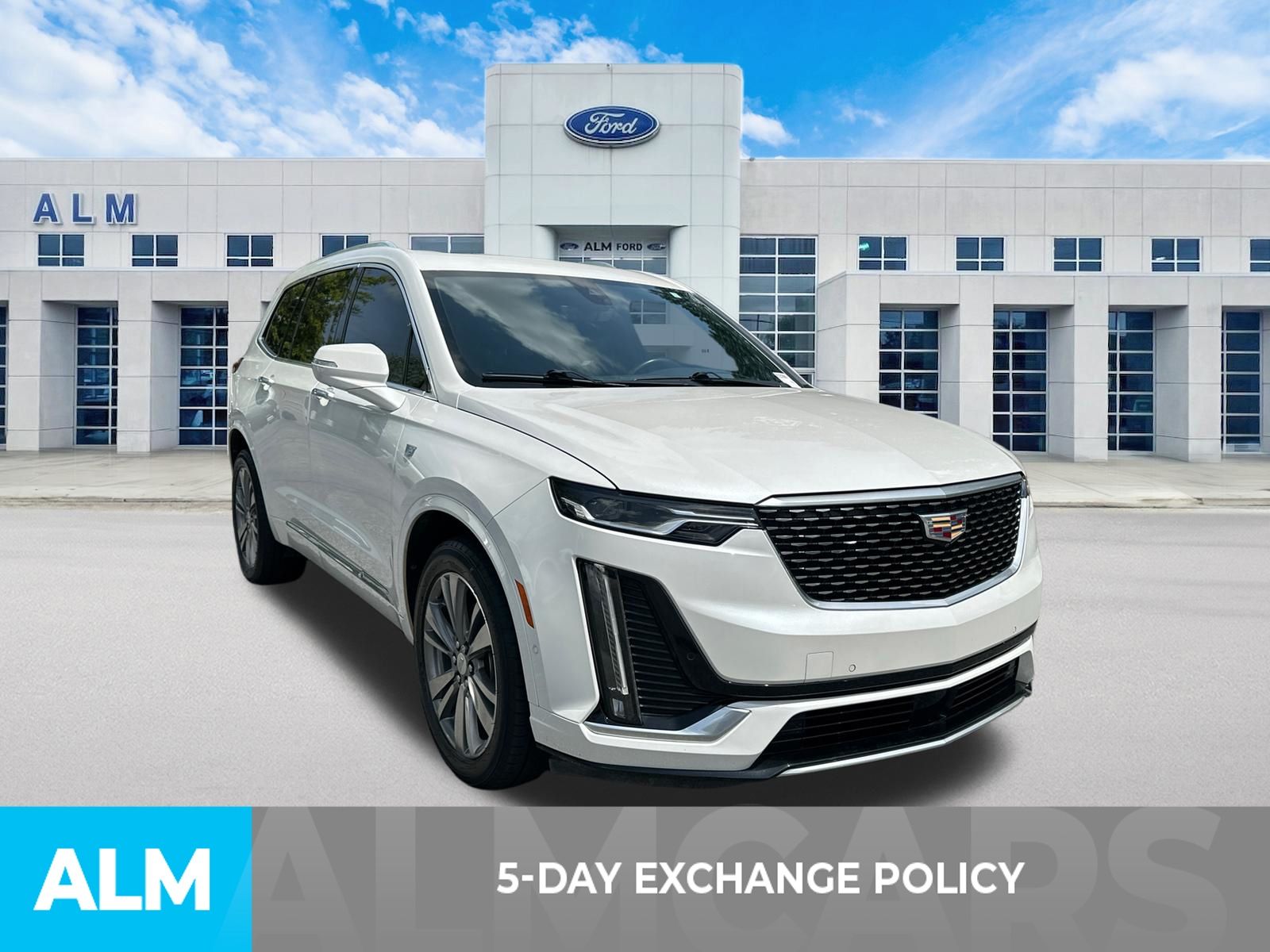Used 2021 White Cadillac Premium Luxury image 3
