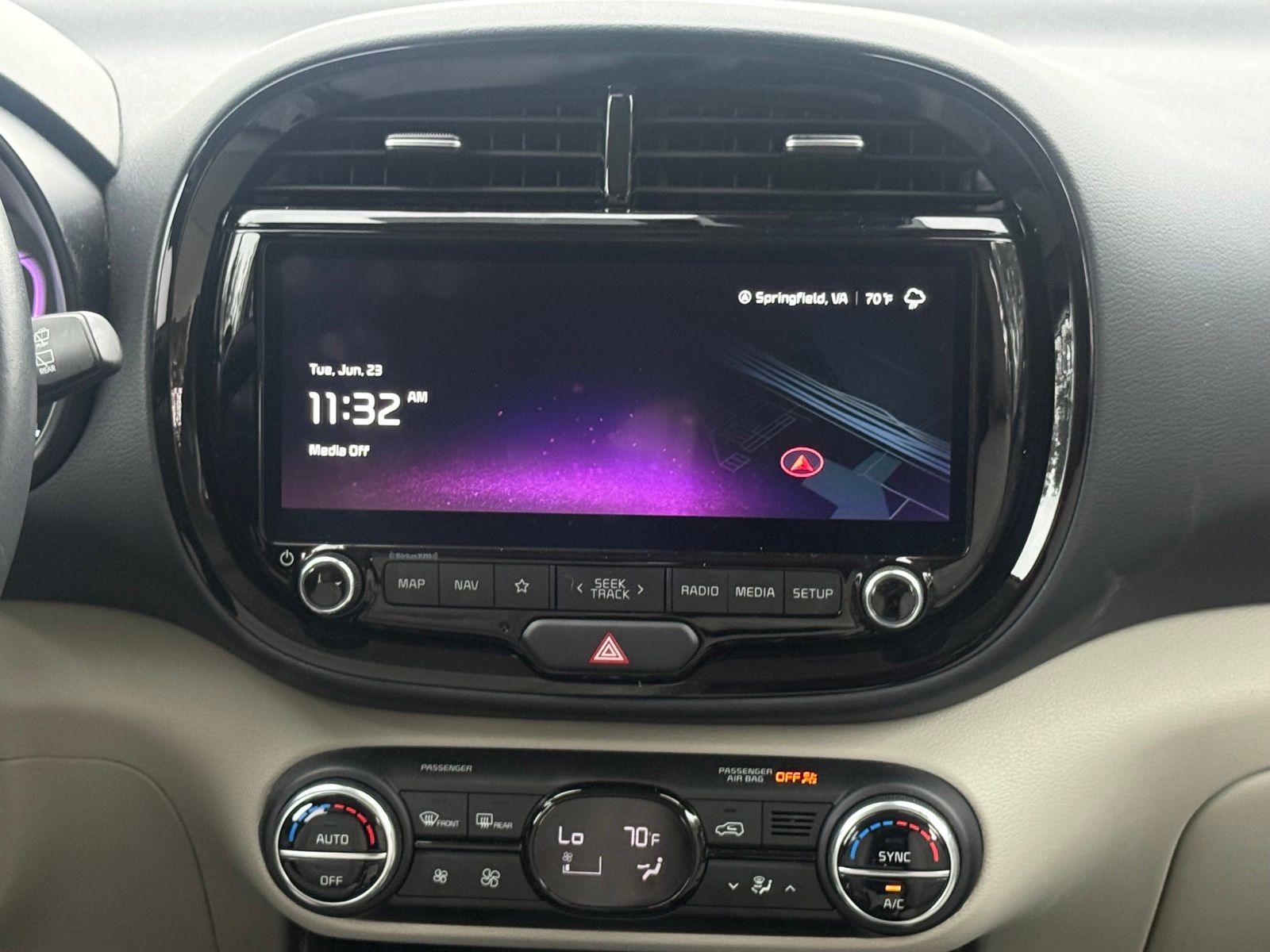 Used 2025 White Kia EX image 22