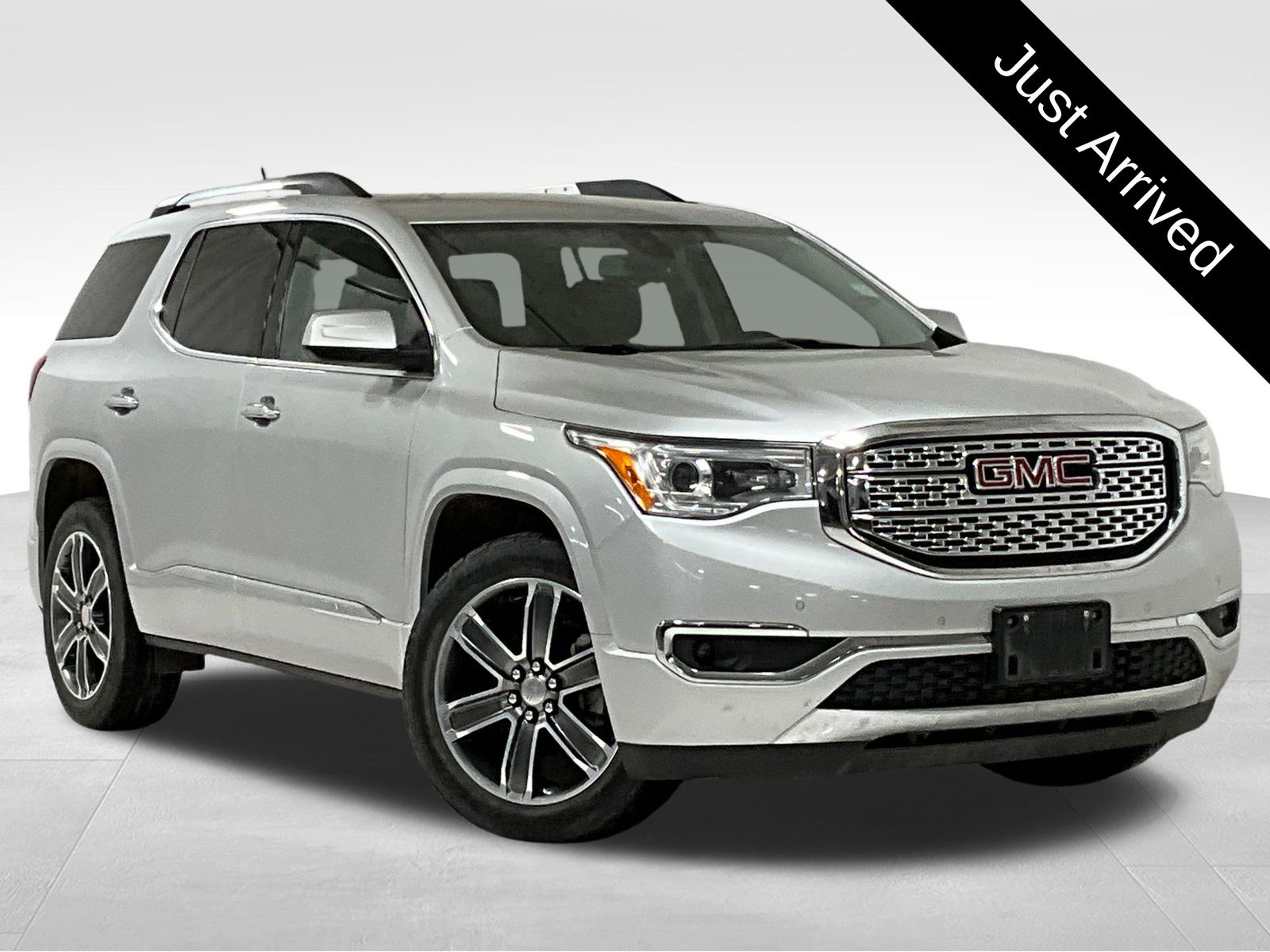 Quicksilver Metallic 2019 GMC Acadia Denali AWD SUV / Crossover Four-Wheel Drive 6-Speed Automatic