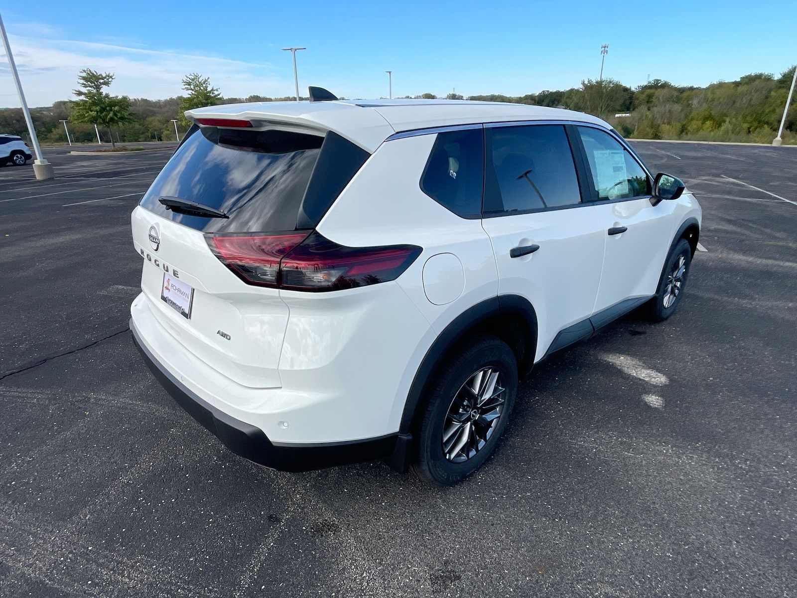 2025 Nissan Rogue S 36