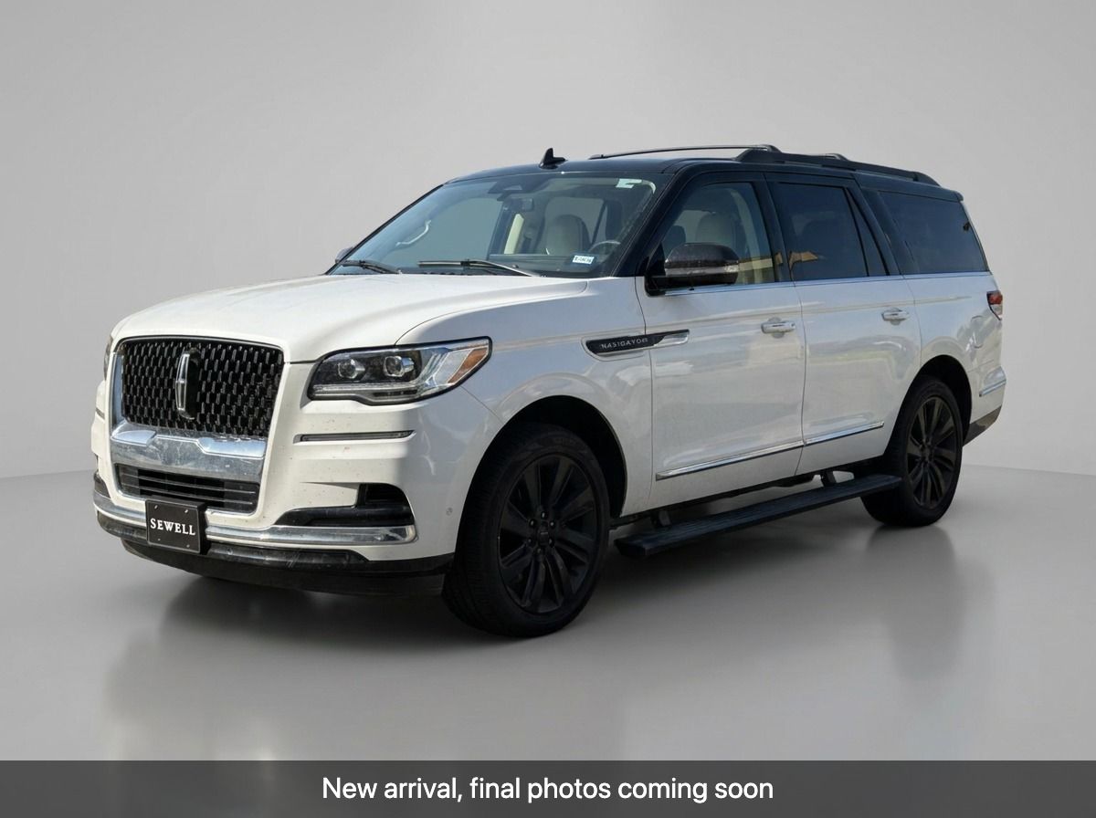 2022 Lincoln Navigator L Black Label