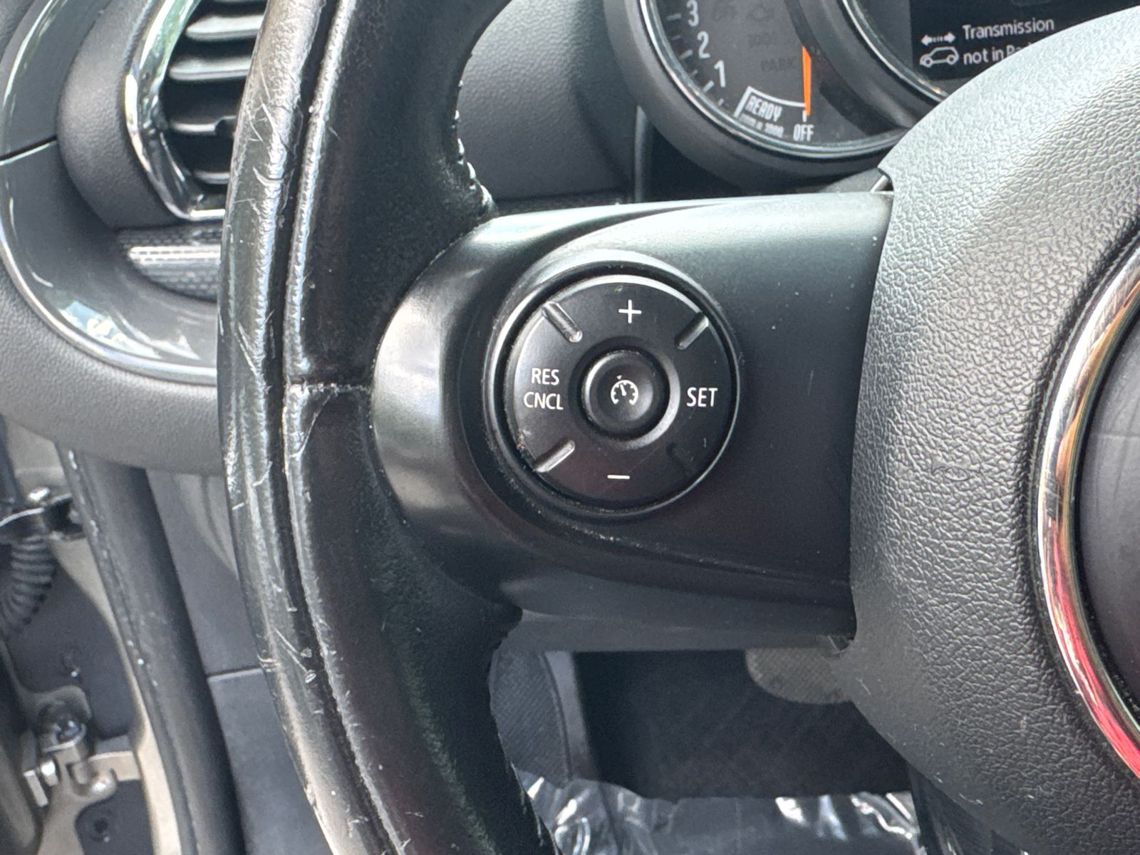 Used 2017 Silver MINI Clubman image 24
