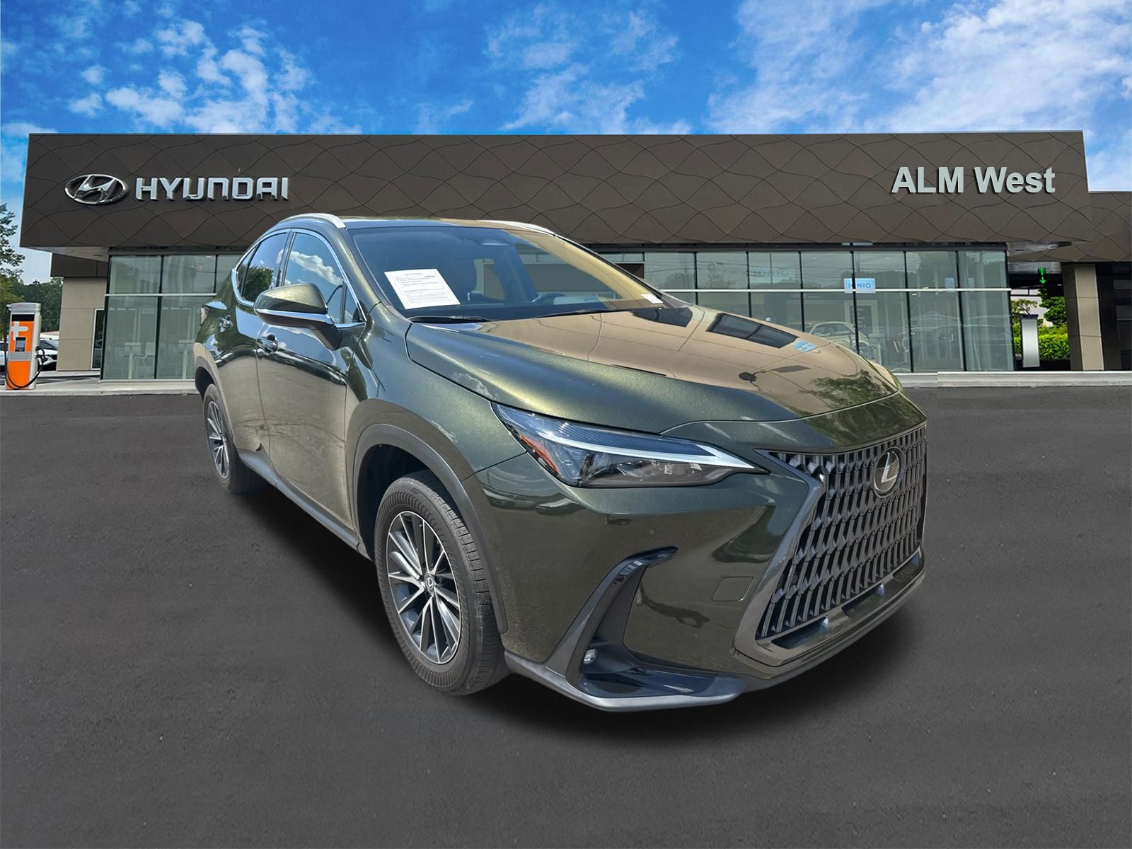 2024 Lexus NX 250 - Photo 3