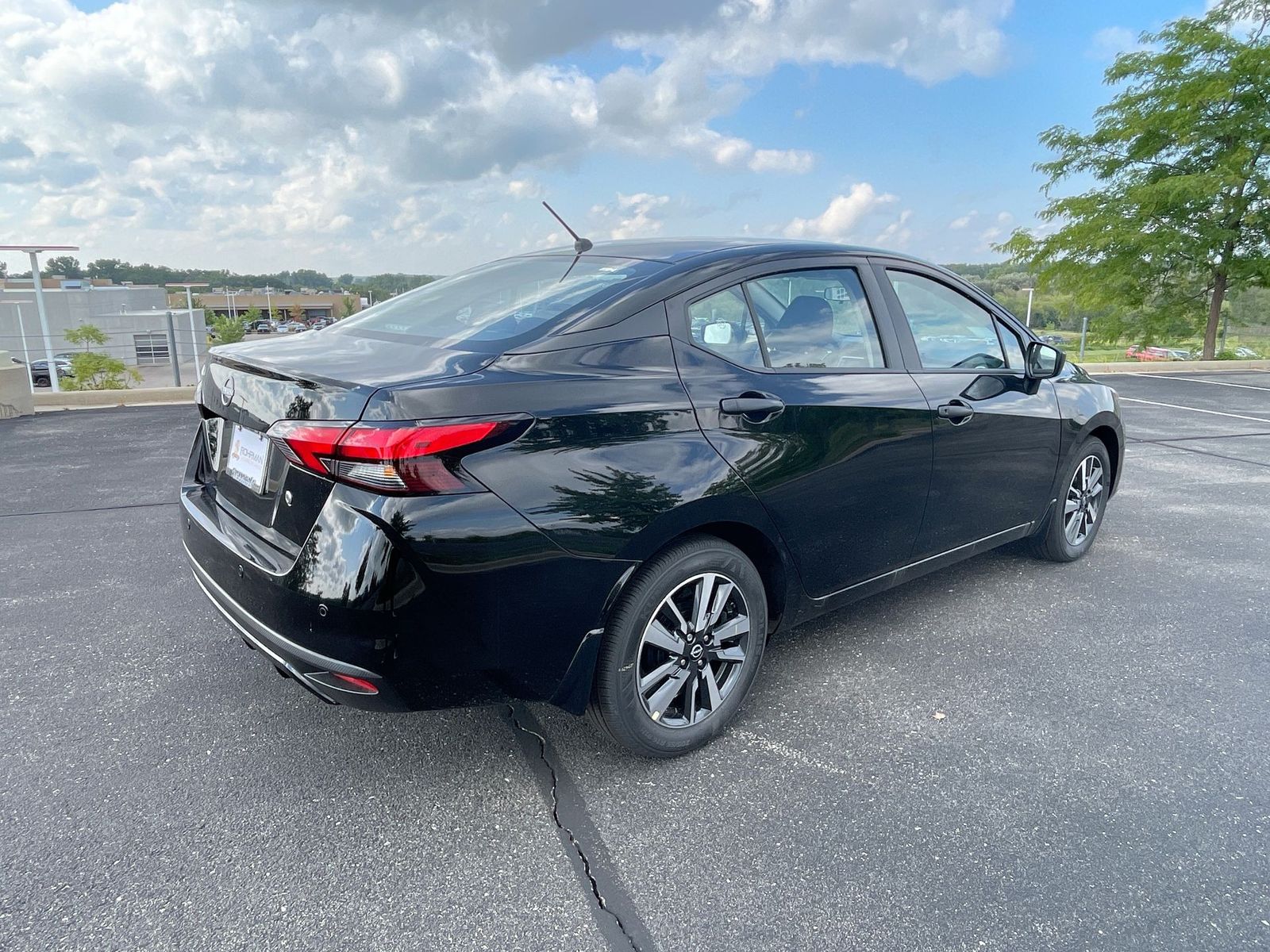 2024 Nissan Versa 1.6 S 35