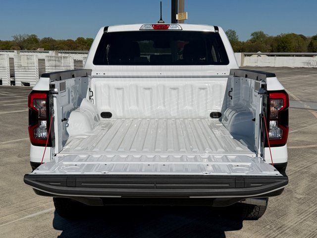 New 2025 Oxford White Ford XLT image 11