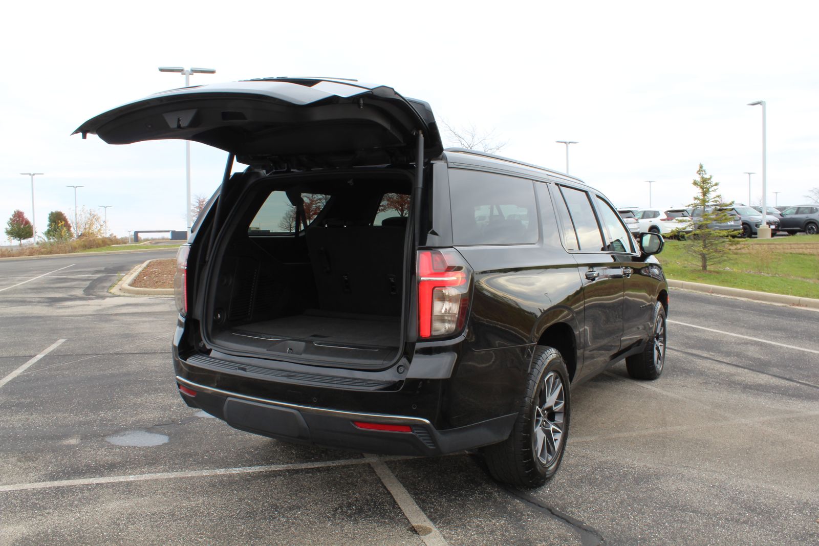 2022 Chevrolet Suburban Z71 28