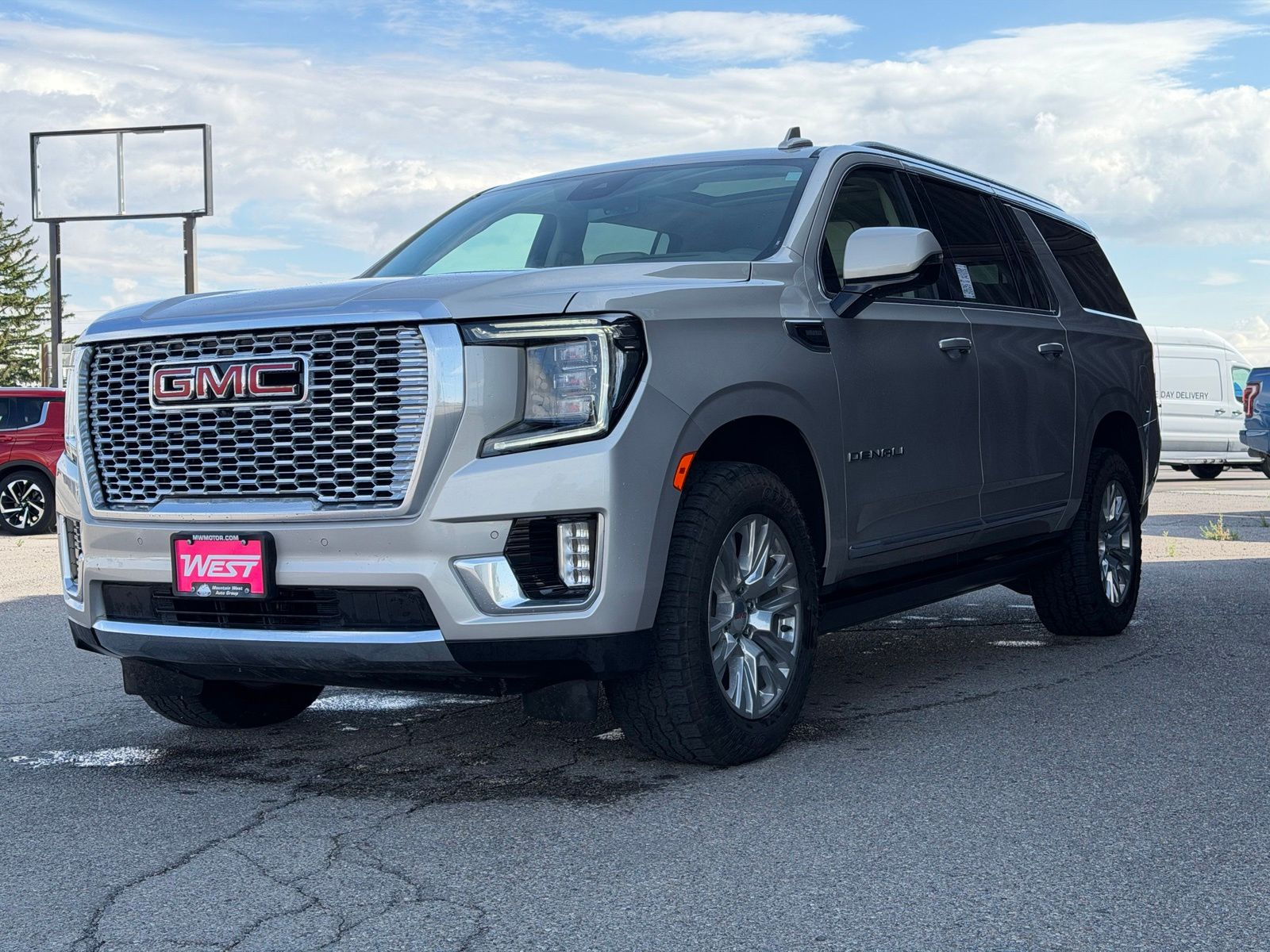 Used 2023 GMC Yukon XL SUV