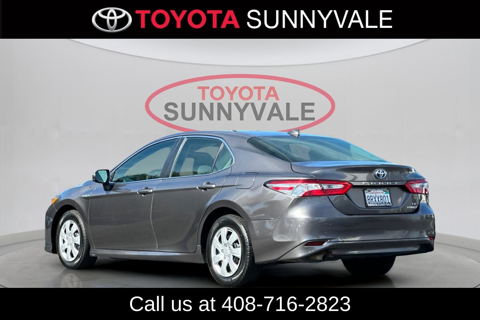 Used 2020 Toyota Camry Hybrid Sedan