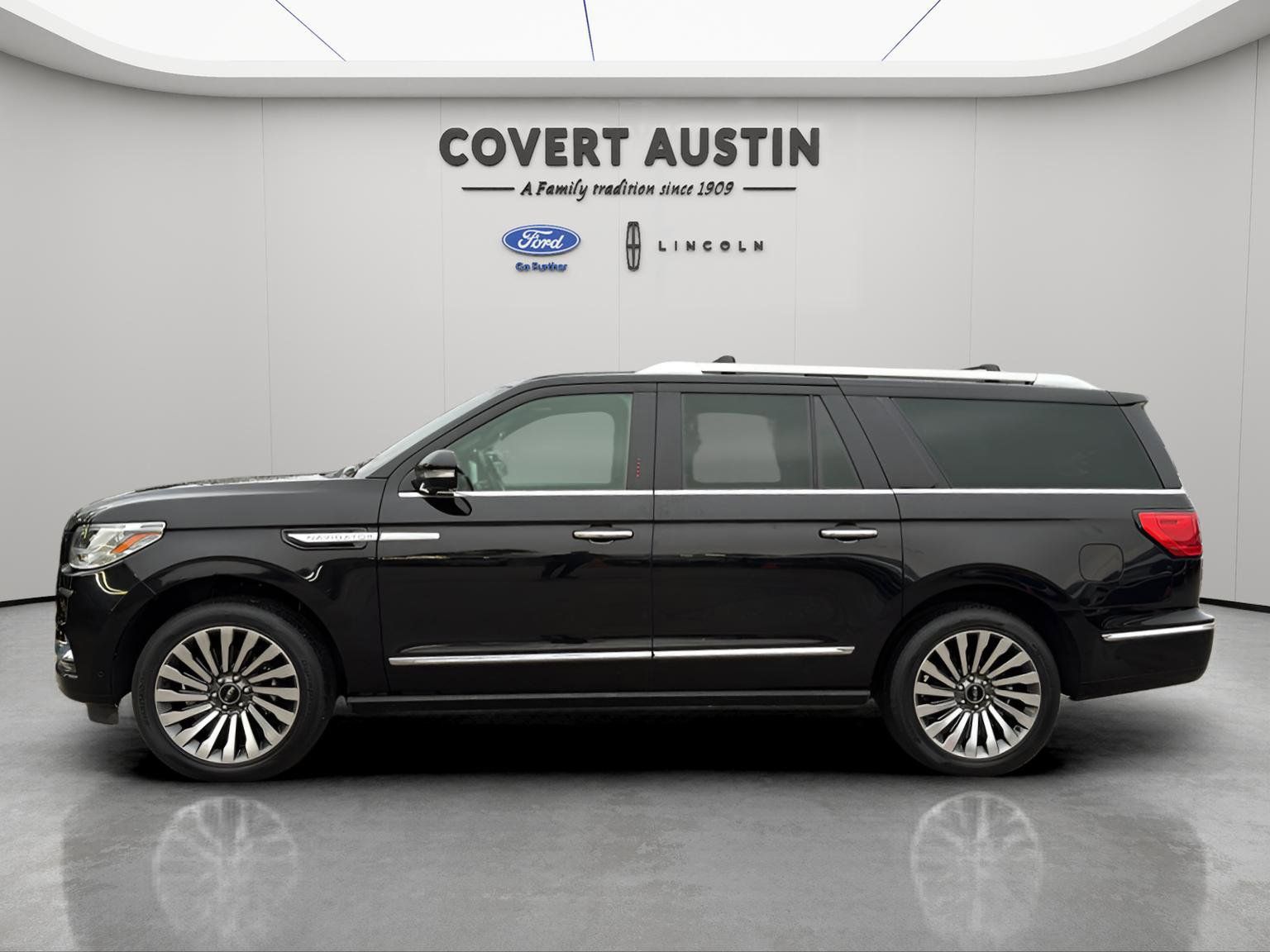 Used Car 2018 Lincoln Navigator L  L Reserve For Sale Under $40,000 In Austin, Texas