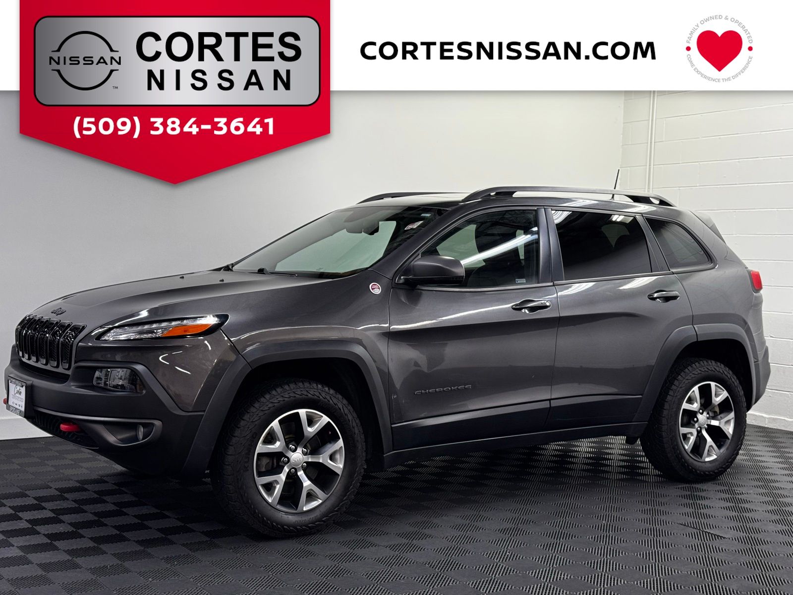 Gray (Granite Crystal Metallic Clearcoat) 2018 Jeep Cherokee SUV / Crossover Four-Wheel Drive 9-Speed Automatic