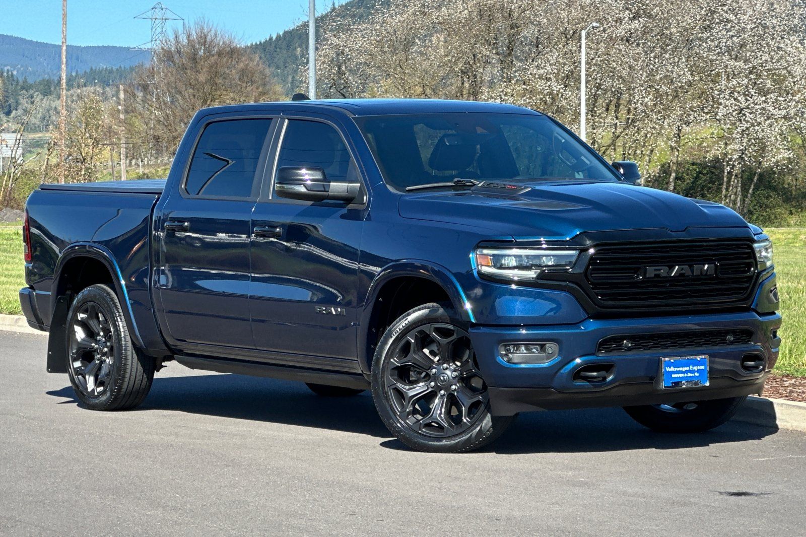 2023 RAM 1500 Limited Crew Cab 4WD
