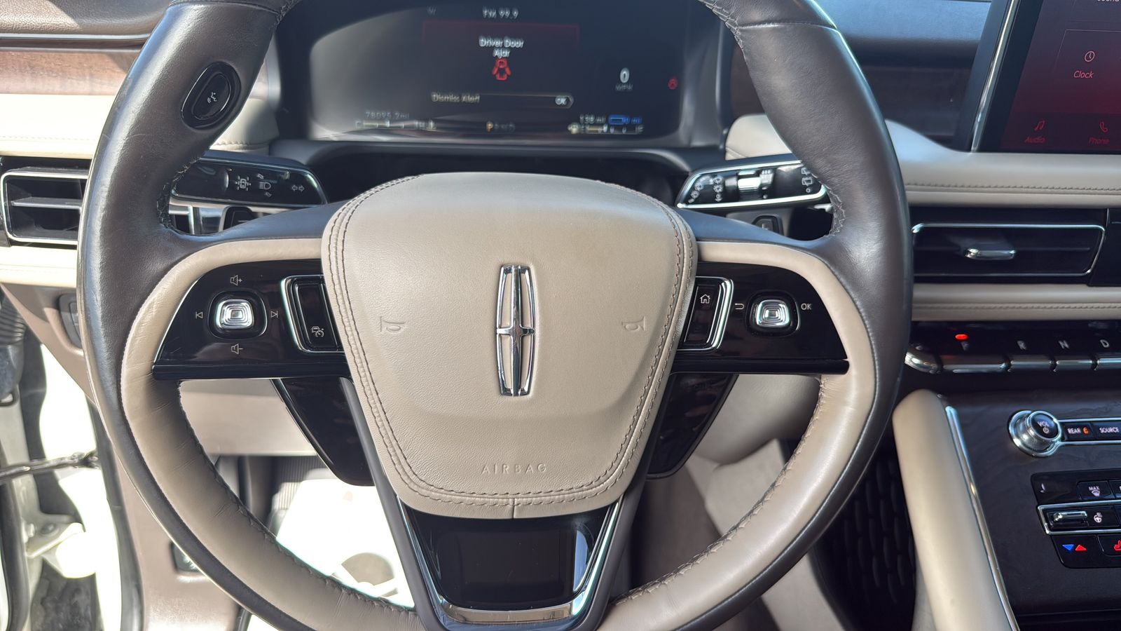 Used Car 2020 Lincoln Aviator  Grand Touring For Sale Under $35,000 In Austin, Texas