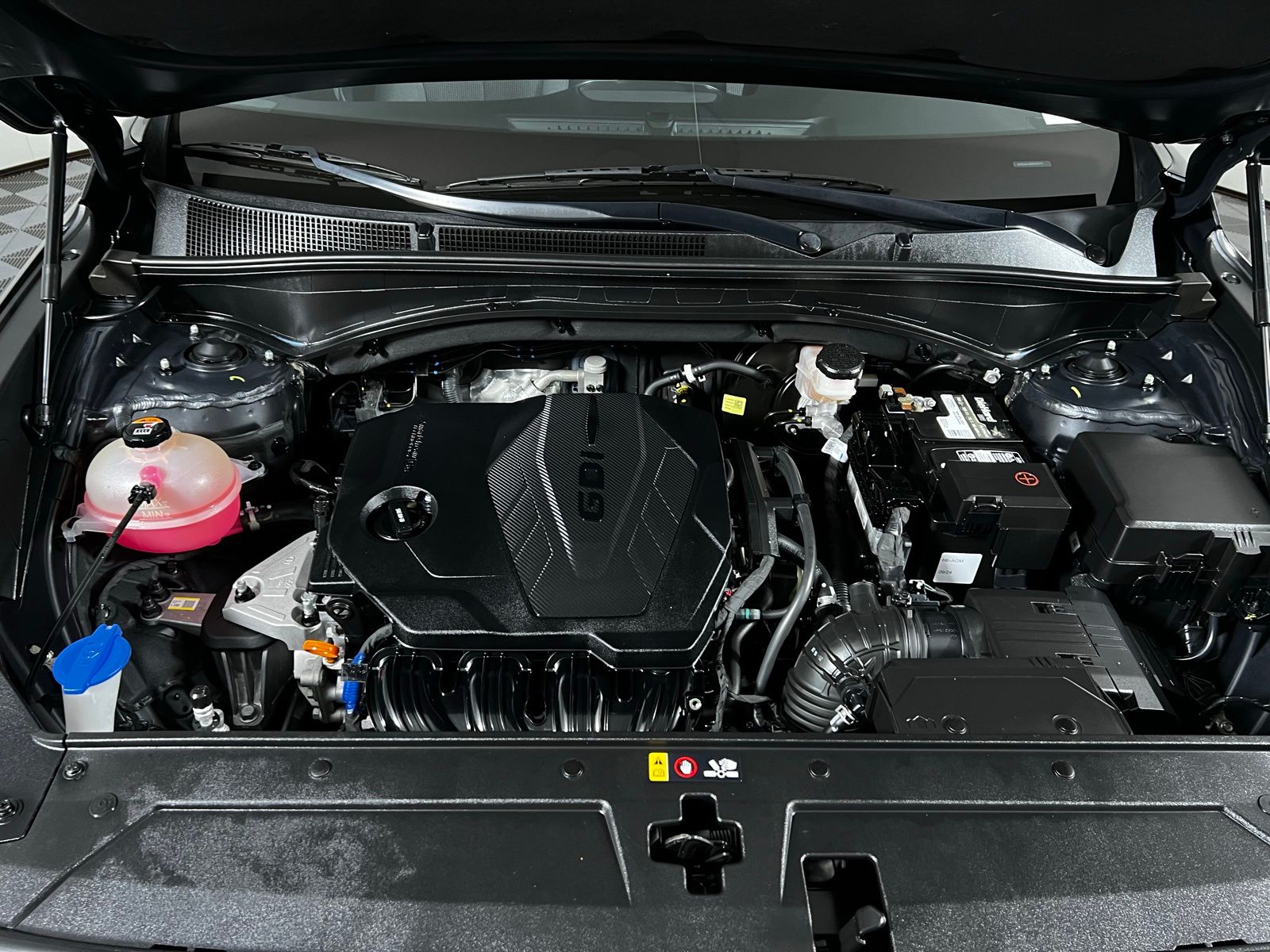 Thumbnail: 2022 Hyundai Santa Fe - 9