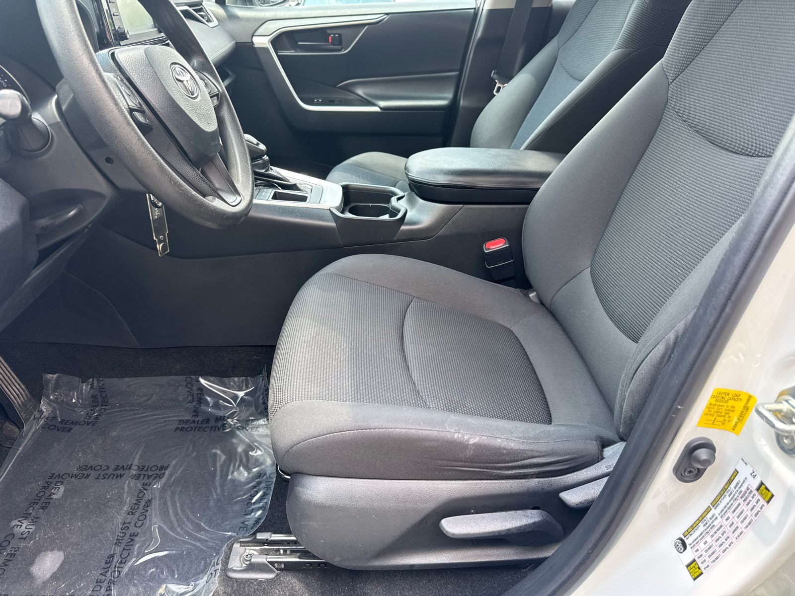 Used 2019 White Toyota LE image 9