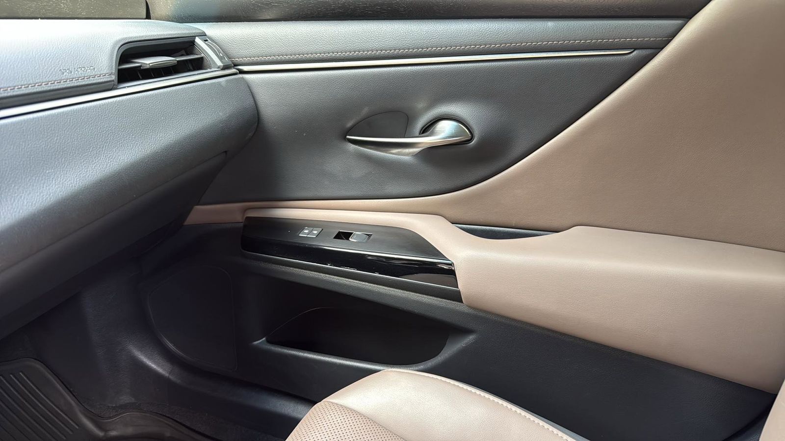 Used Car 2022 Lexus Es  350 For Sale Under $35,000 In Austin, Texas