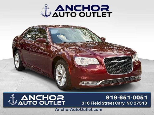 Velvet Red Pearlcoat 2015 Chrysler 300 Sedan Rear-Wheel Drive 8-Speed Automatic