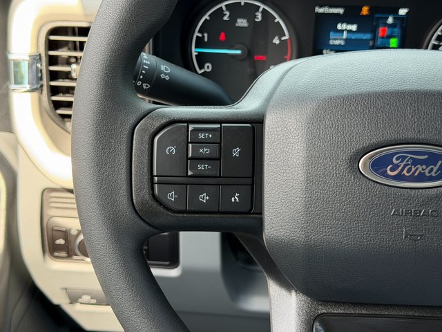 New 2026 Oxford White Ford XL image 32