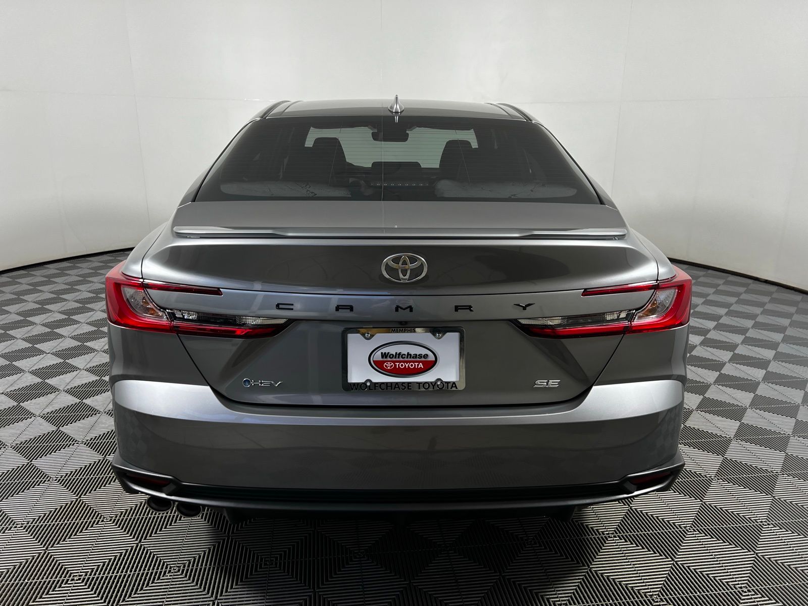 2025 Toyota Camry SE 6