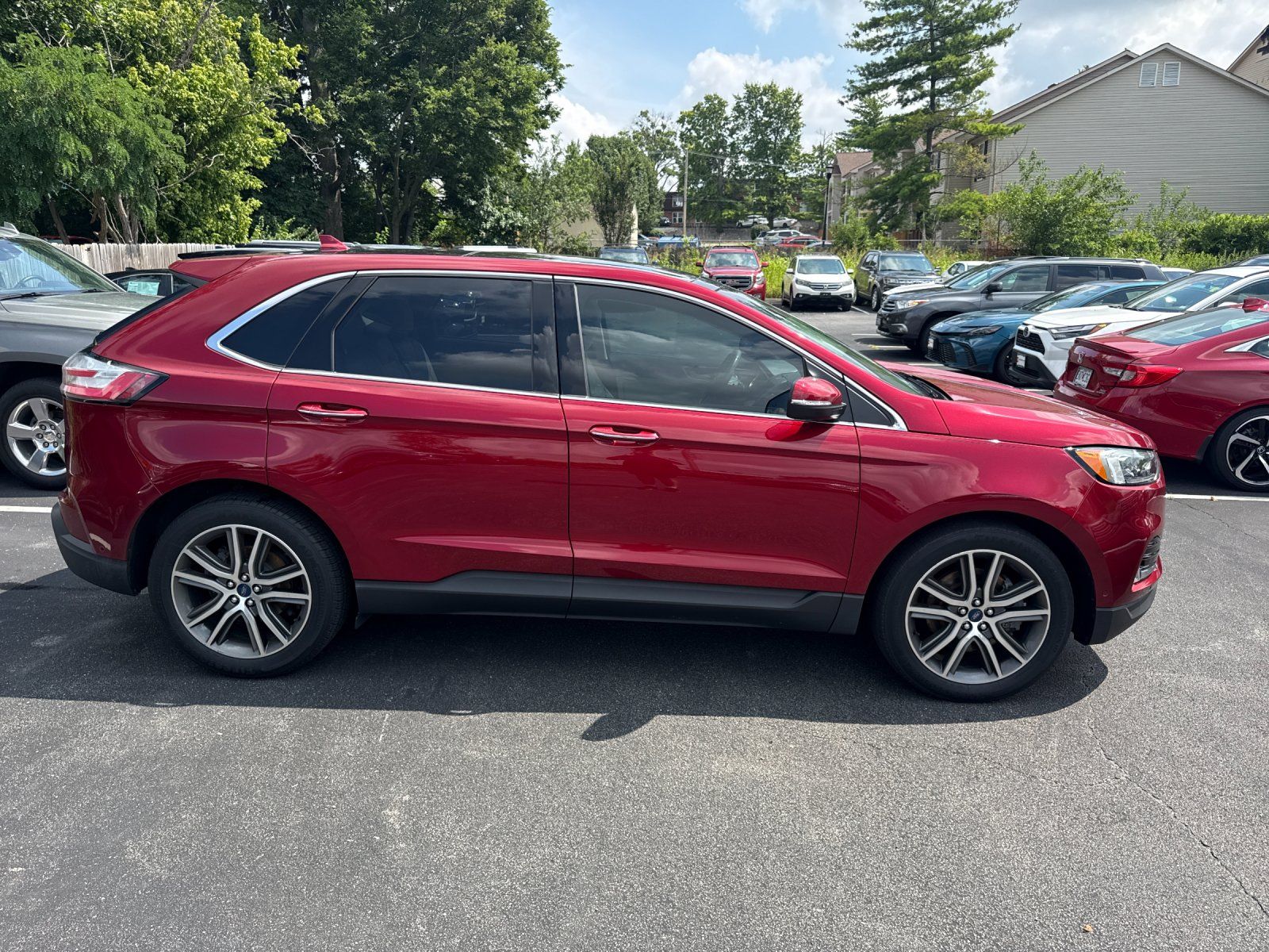 Ruby Red Metallic Tinted Clearcoat 2019 Ford Edge SUV / Crossover All-Wheel Drive 8-Speed Automatic