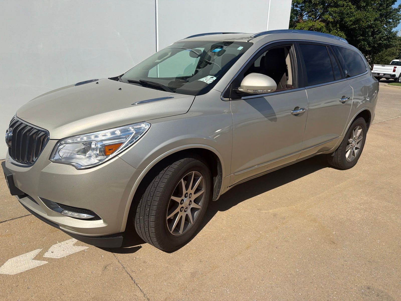 Champagne Silver Metallic 2014 Buick Enclave SUV / Crossover Front-Wheel Drive 6-Speed Automatic