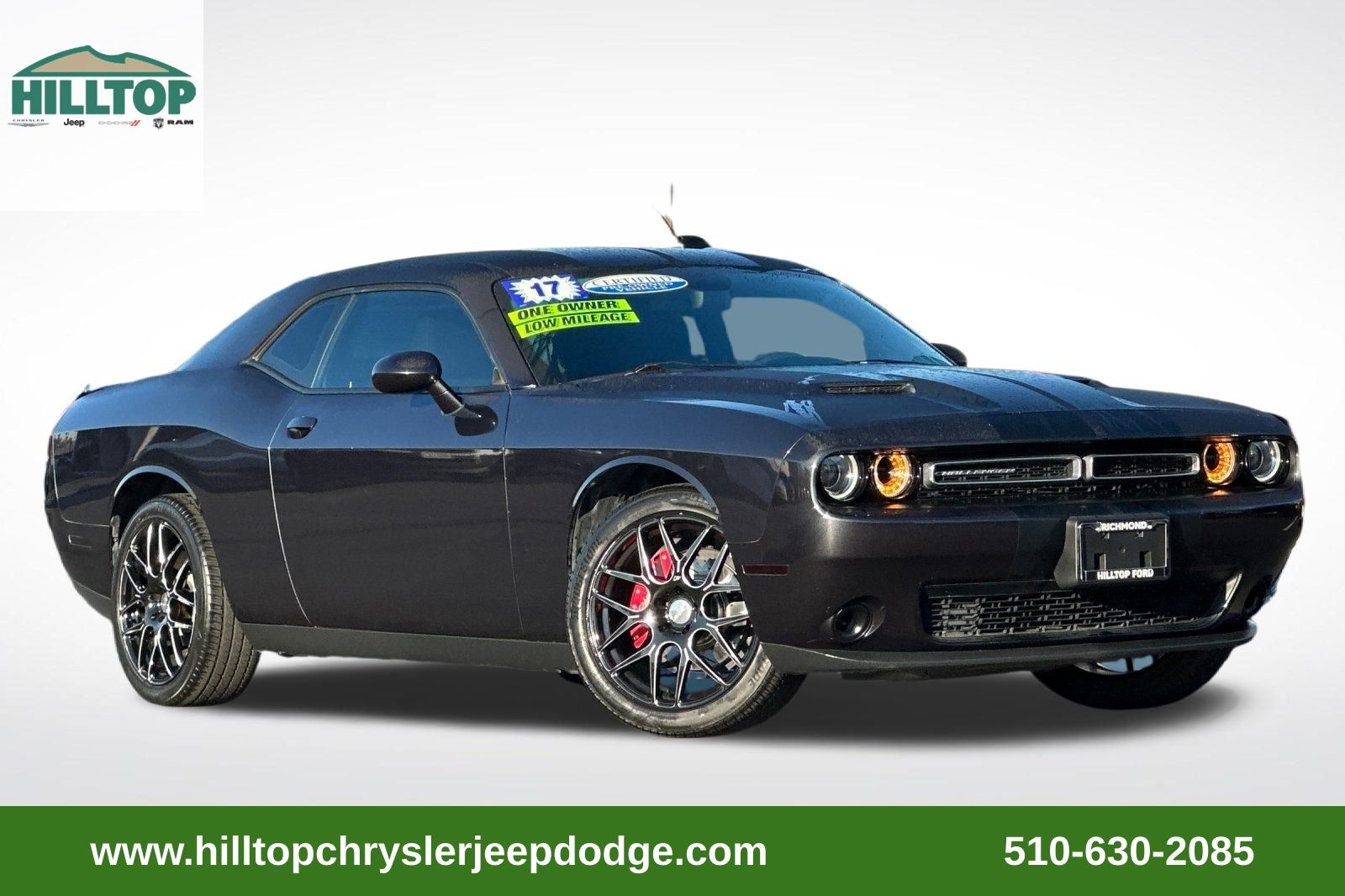 2017 Dodge Challenger SXT RWD
