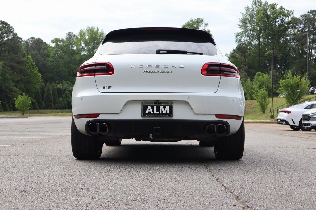 2016 Porsche Macan Turbo 6