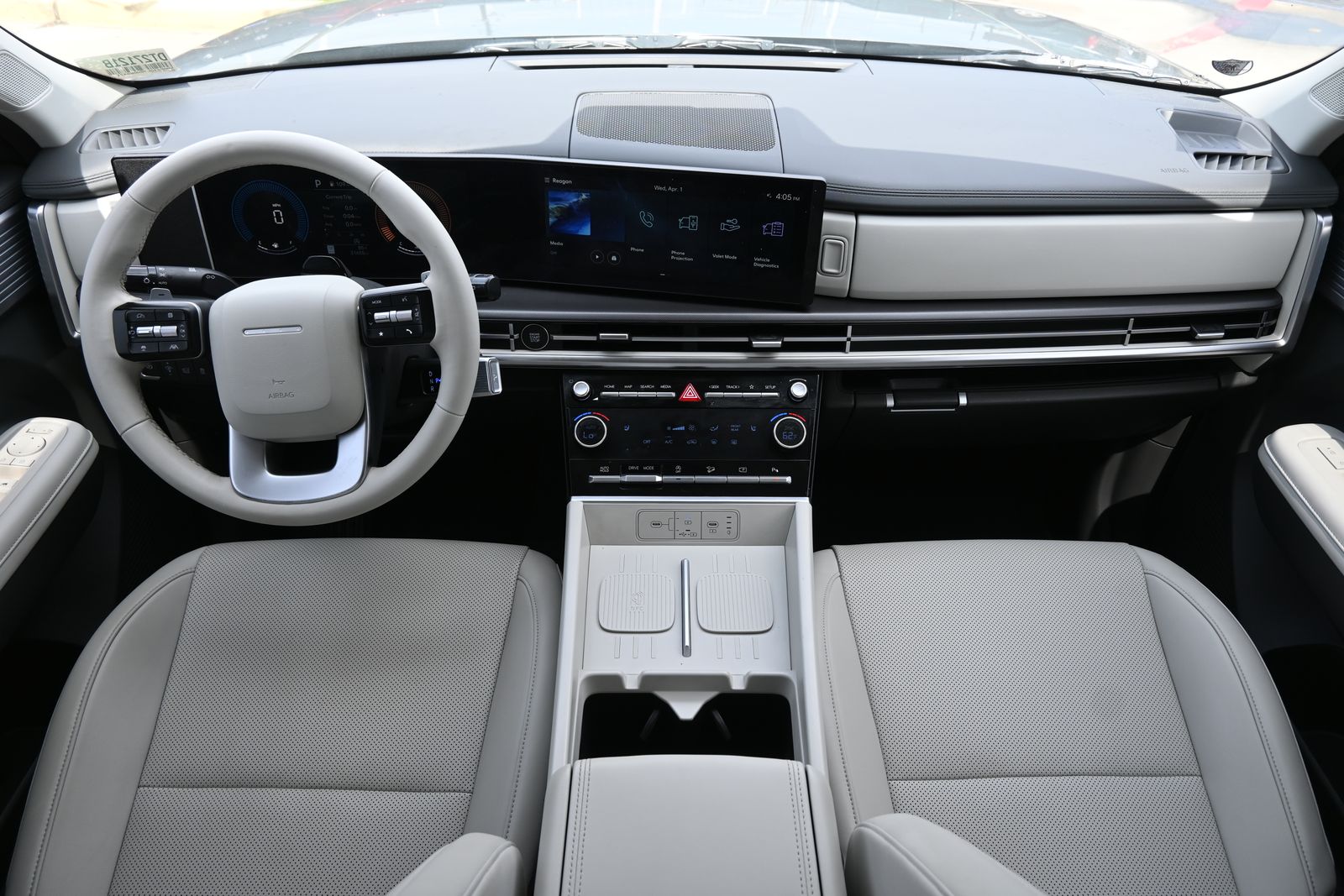 View vehicle photo 5