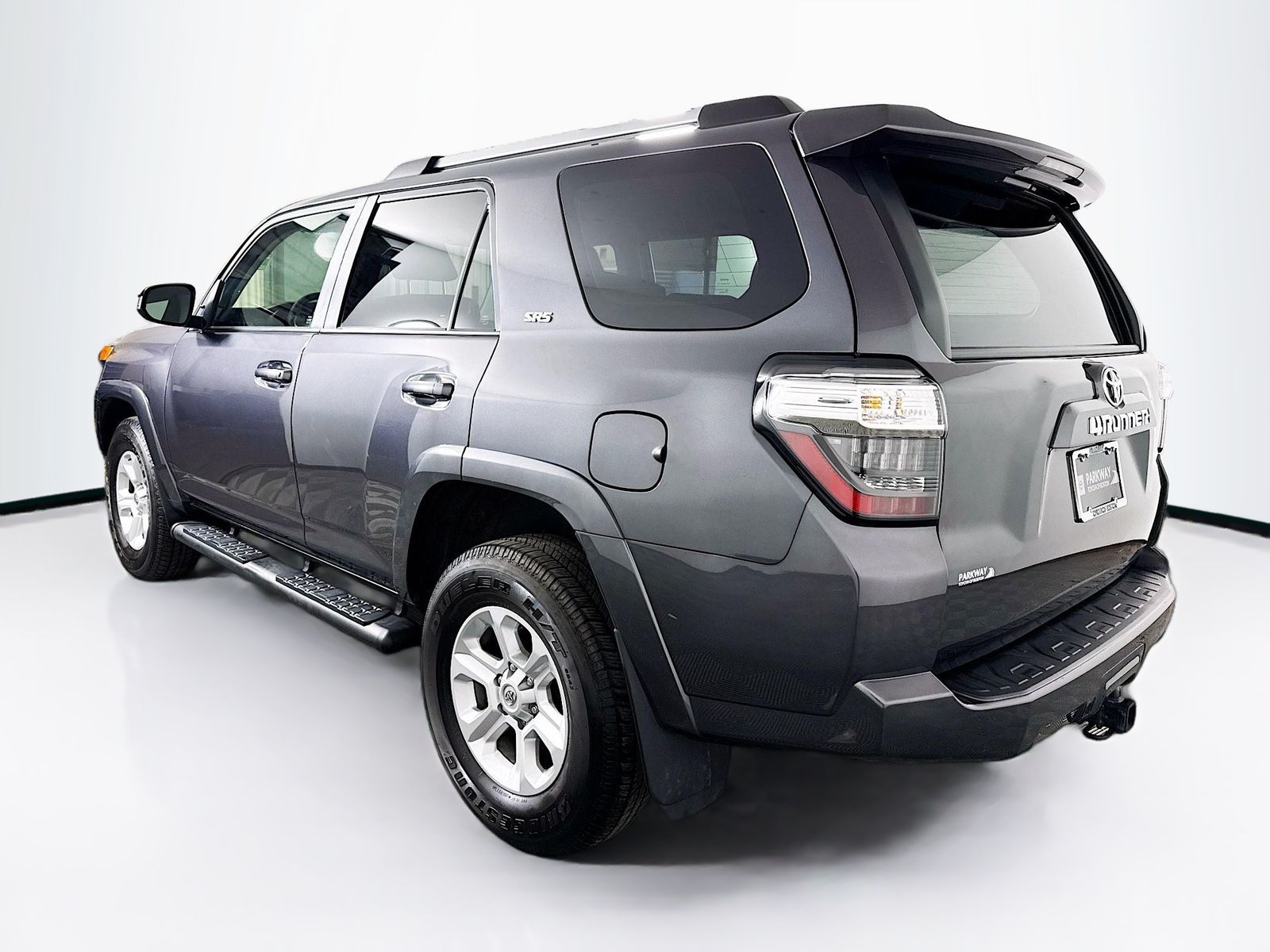 View vehicle photo 5