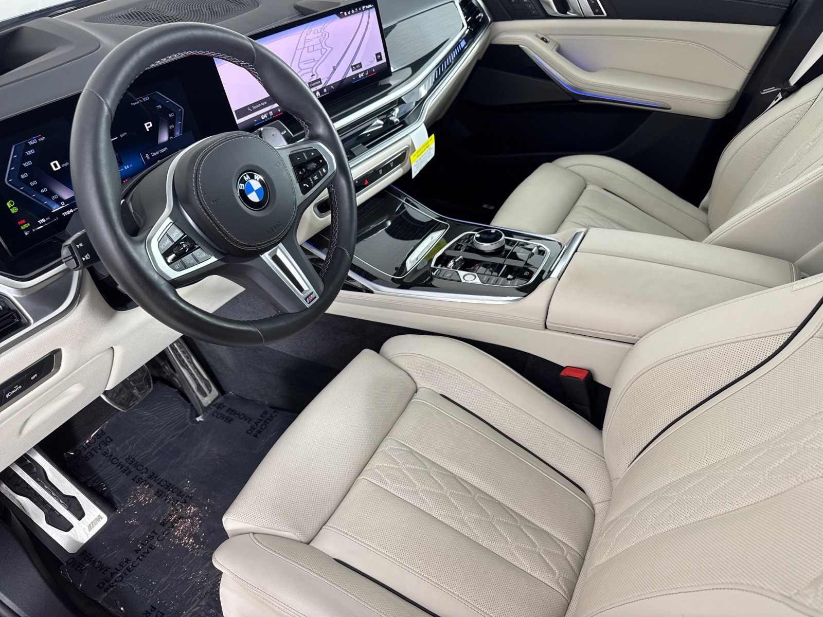 2026 BMW X7 M60i — full photo 10 of 30