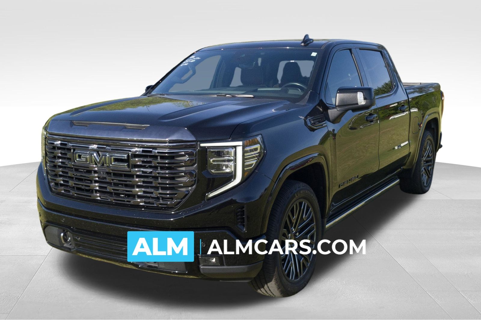 Onyx Black 2022 GMC Sierra 1500 Denali Ultimate Crew Cab 4WD Pickup Truck Four-Wheel Drive Automatic