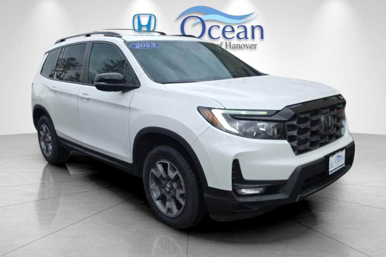 Platinum White Pearl 2023 Honda Passport TrailSport AWD SUV / Crossover All-Wheel Drive 9-Speed Automatic