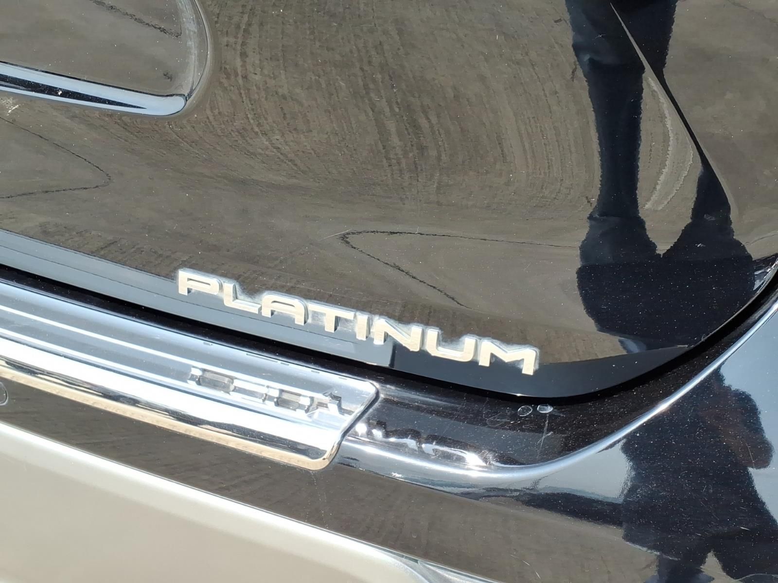 2020 Toyota Highlander Platinum Black at EAG Ford Navasota