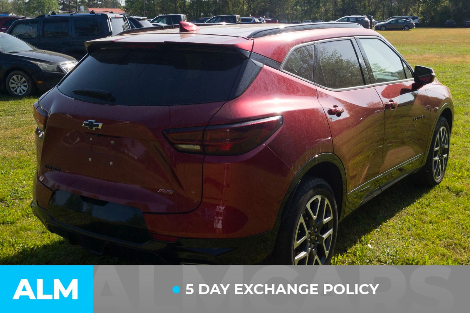 View vehicle photo 4