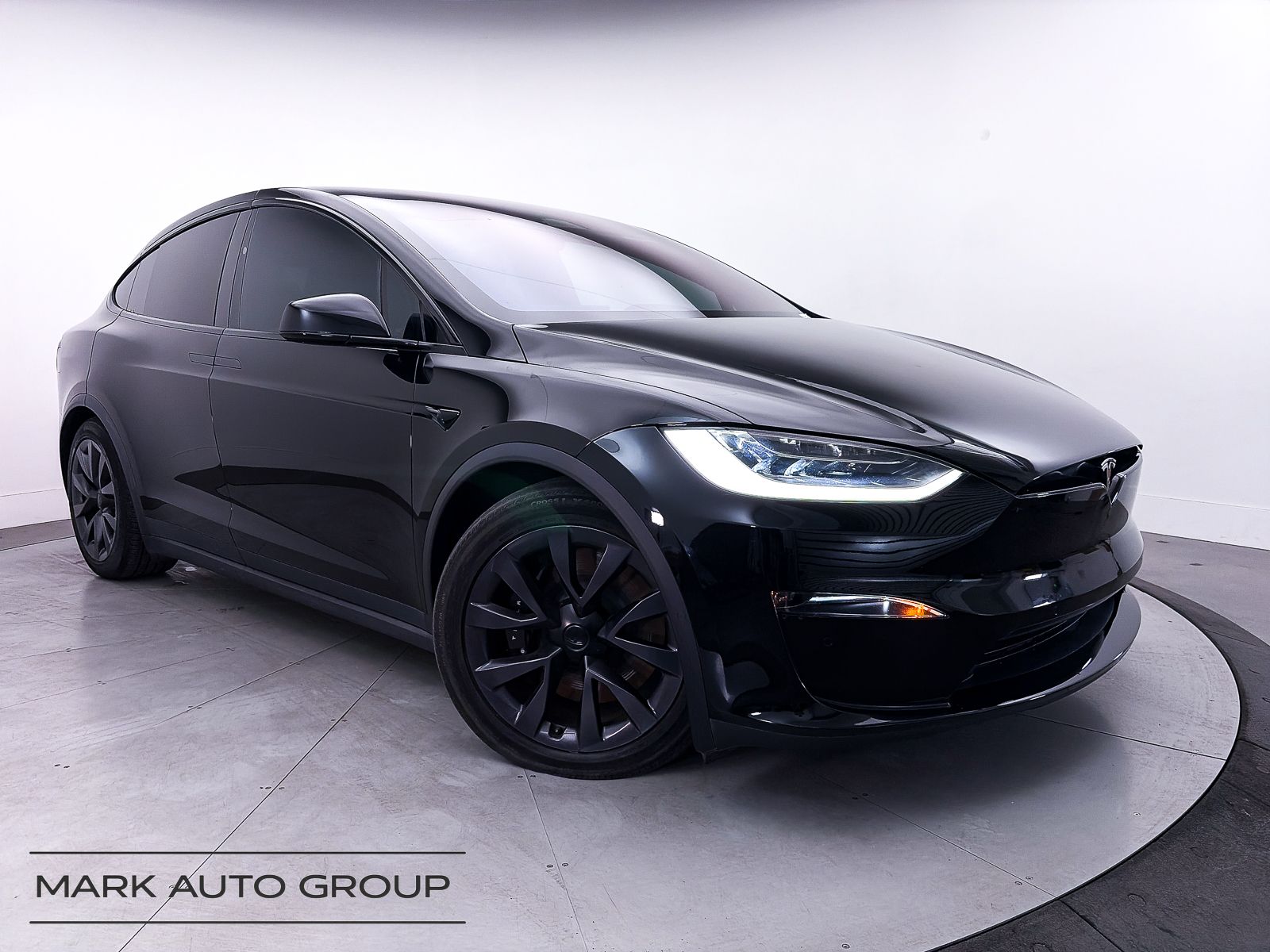 2023 Tesla Model X Standard Range
