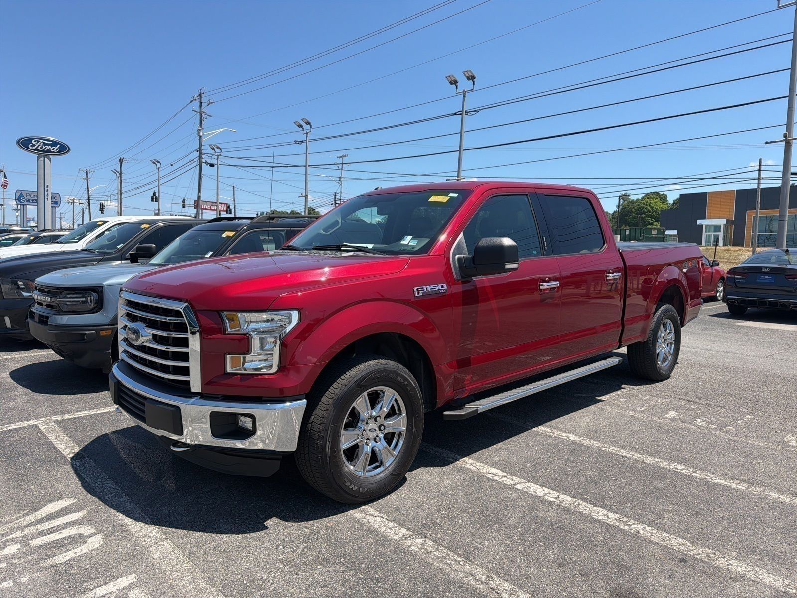 Ruby Red Metallic 2016 Ford F-150 XLT SuperCrew LB 4WD Pickup Truck Four-Wheel Drive 6-Speed Automatic