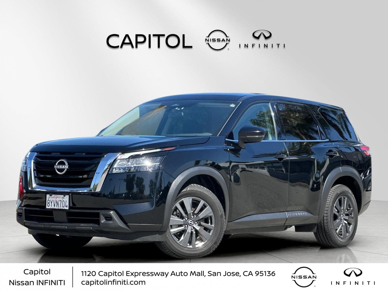 2022 Nissan Pathfinder S 4WD's photo