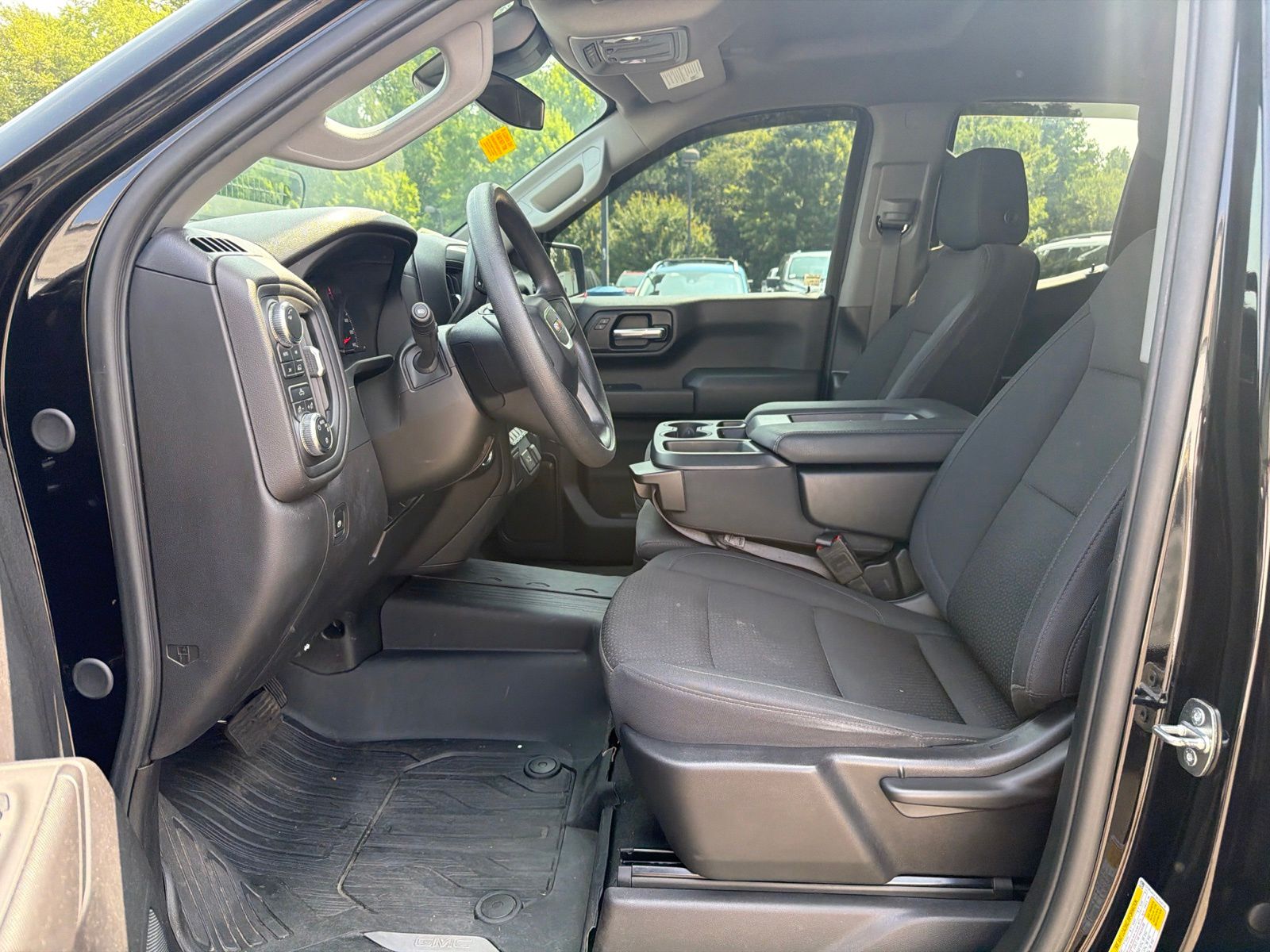 Used 2024 Onyx Black GMC Pro image 9