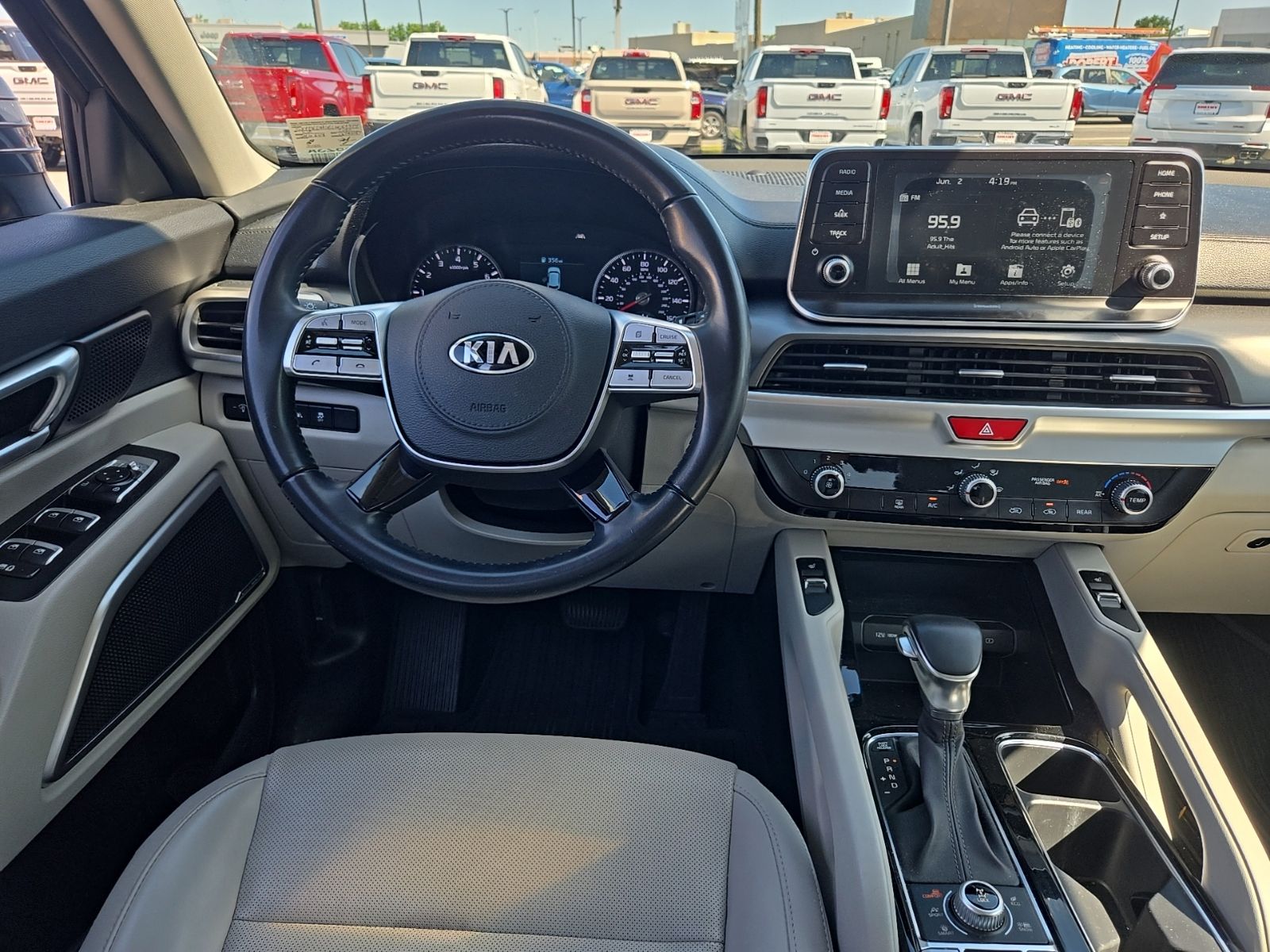 Used 2020 Gray Kia S image 19