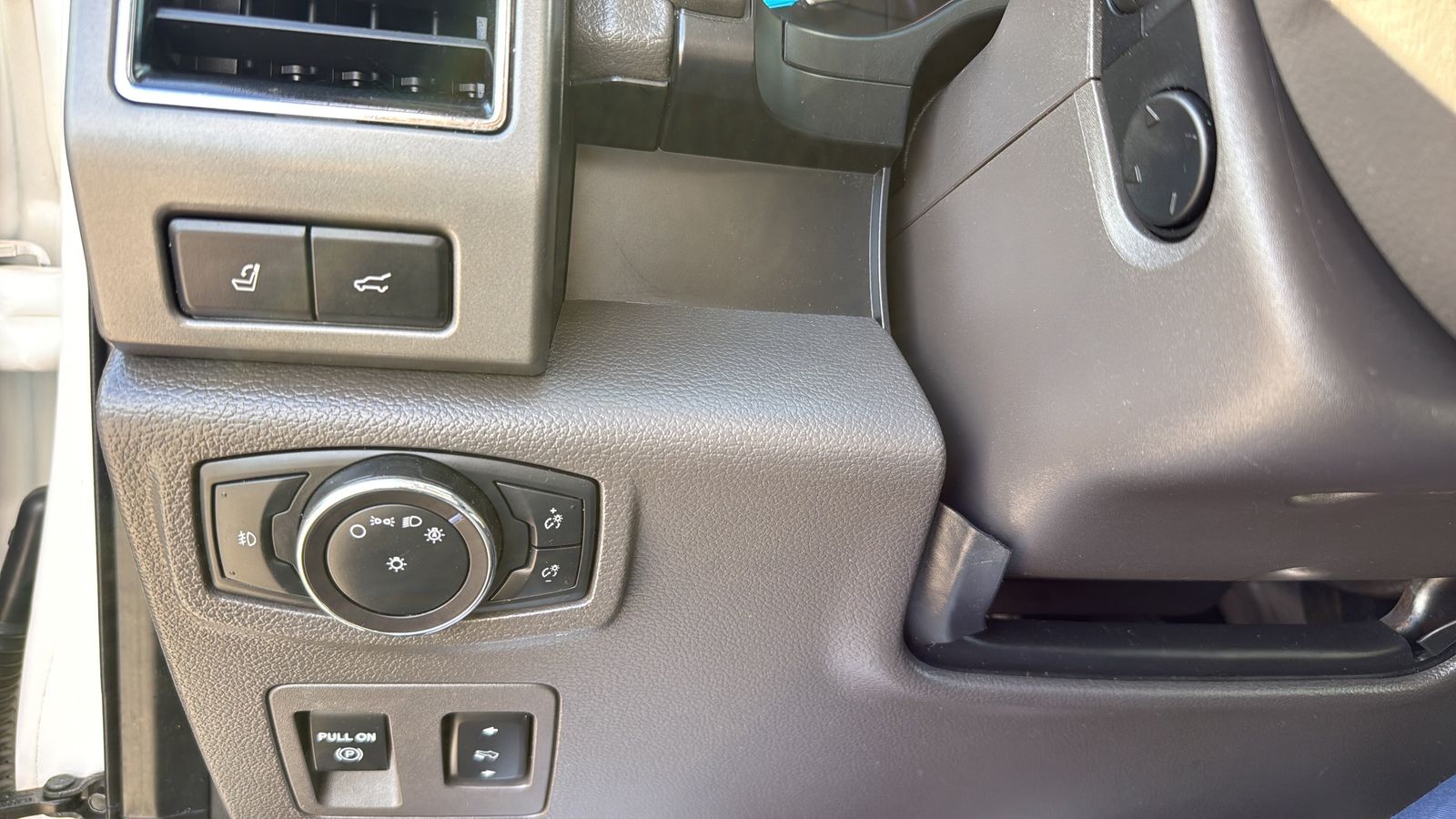 Used Car 2018 Ford Expedition  Xlt For Sale Under $25,000 In Austin, Texas