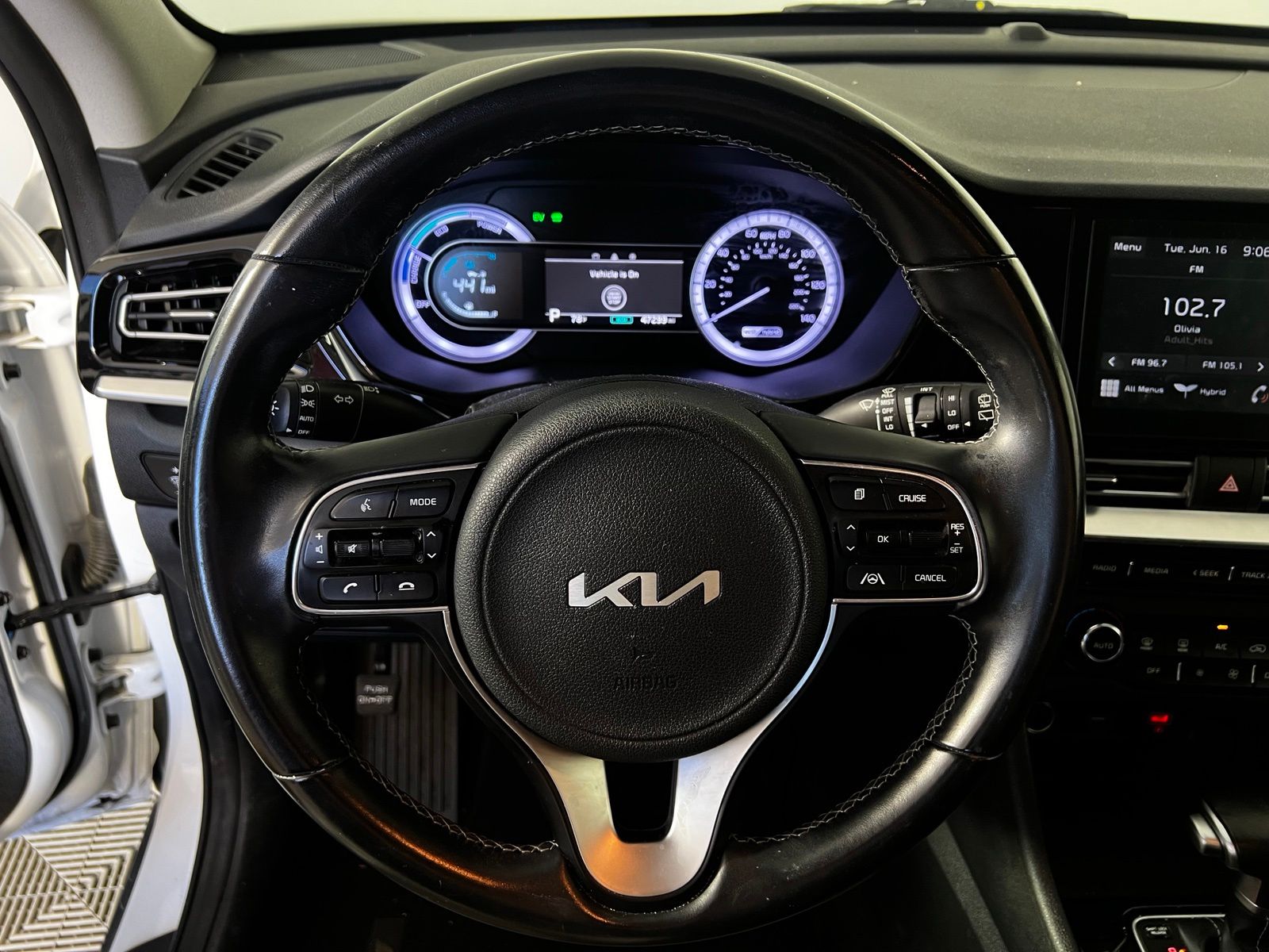 Thumbnail: 2022 Kia Niro - 6