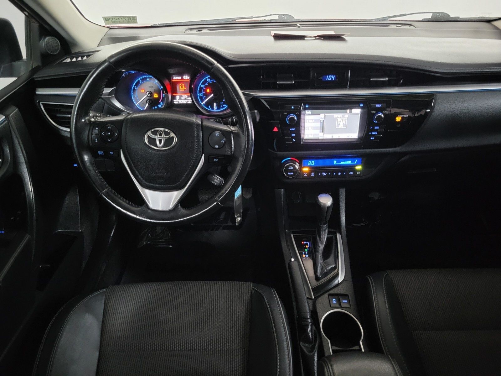 2014 Toyota Corolla L 28