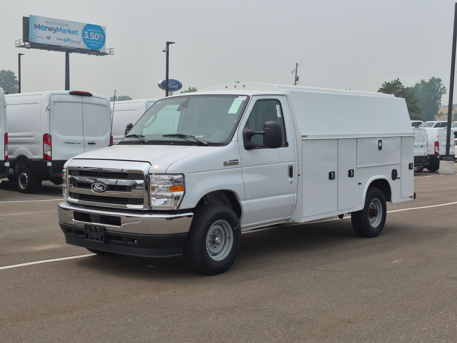 Oxford White 2027 Ford E-Series Chassis Pickup Truck Rear-Wheel Drive 6-Speed Automatic