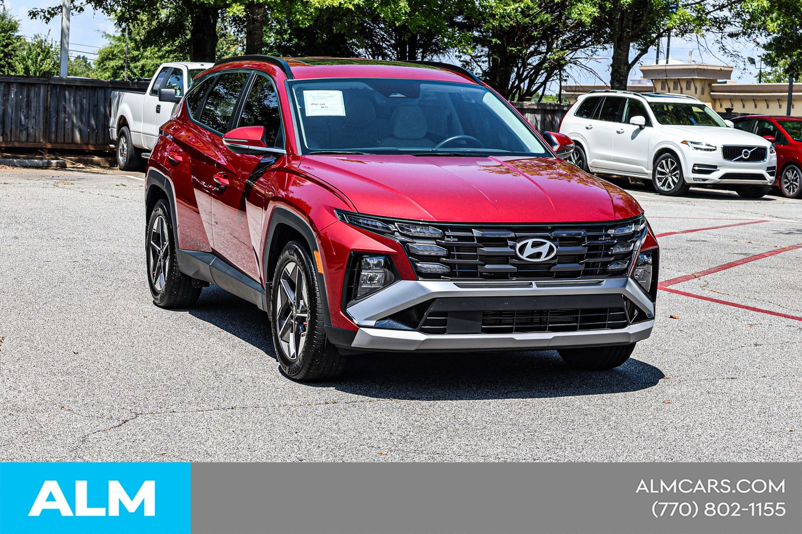 Used 2025 Red Hyundai SEL Convenience image 5