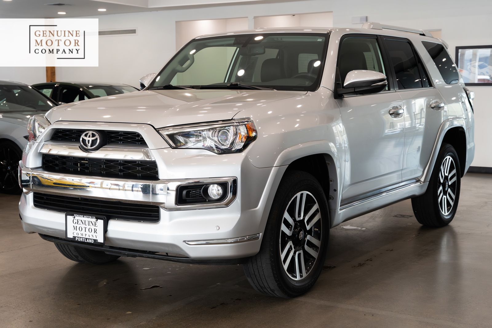 Classic Silver Metallic 2018 Toyota 4Runner SUV / Crossover All-Wheel Drive 5-Speed Automatic Overdrive