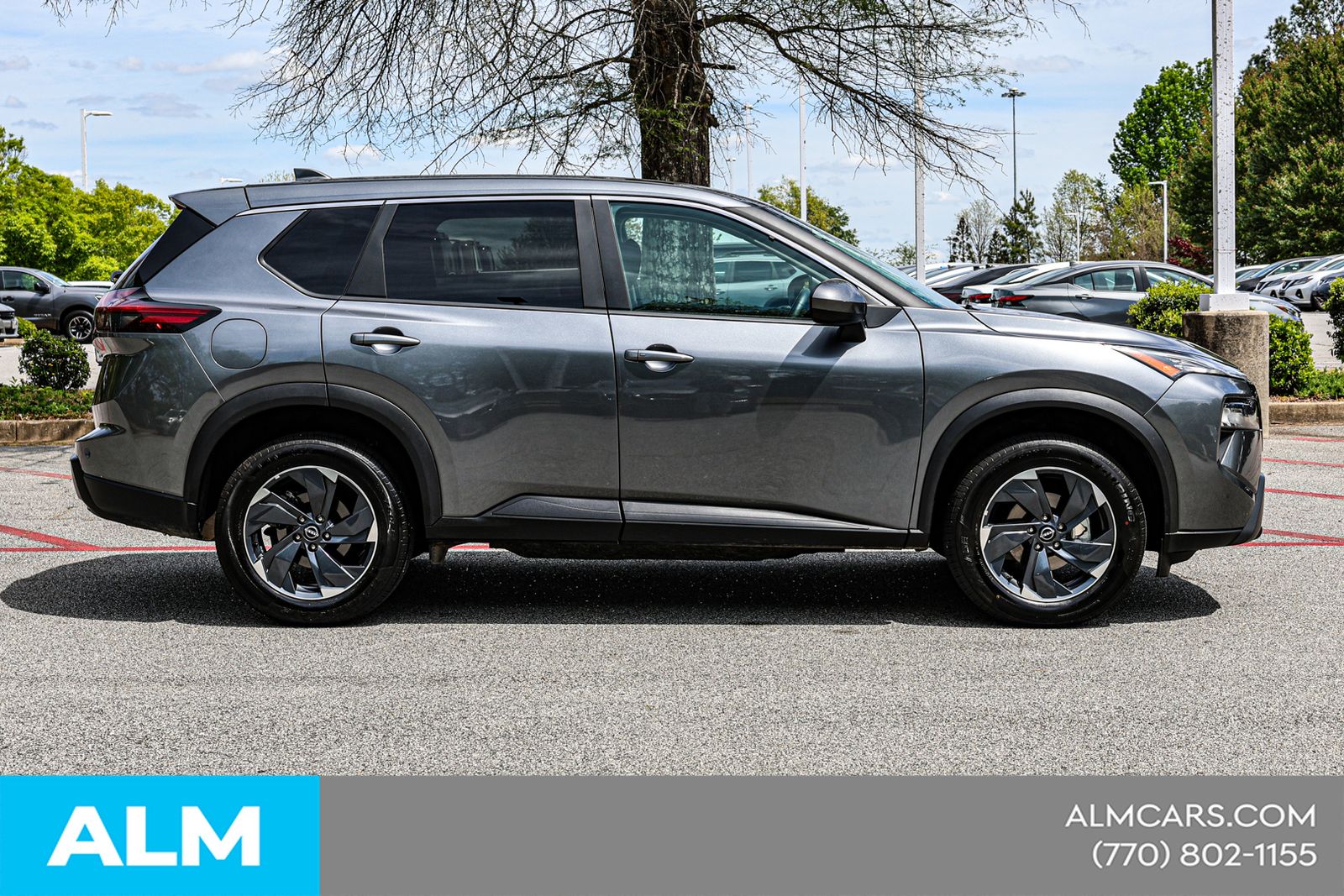 Used 2025 Gray Nissan SV image 11