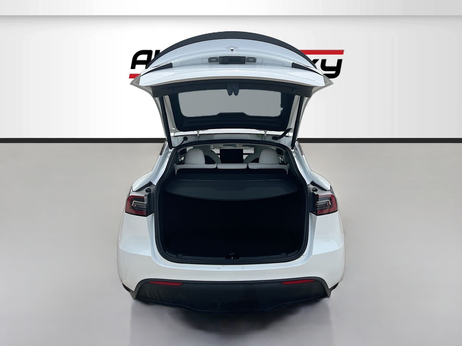 Used 2024 White Tesla Performance image 25