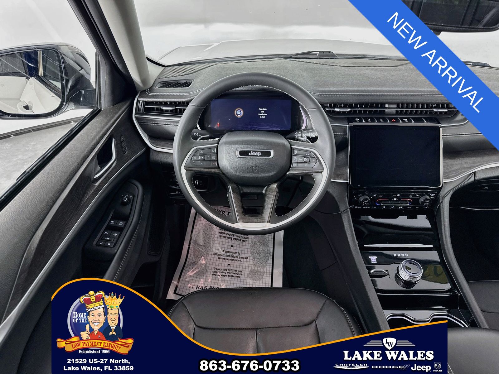 2023 Bright White Clearcoat Jeep Grand Cherokee Limited 4X4 SUV